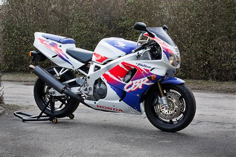 Honda CBR 900 RR Fireblade