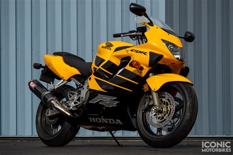 Honda CBR600F4