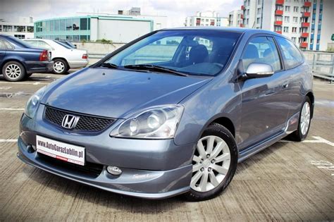 Honda Civic VII Hatchback