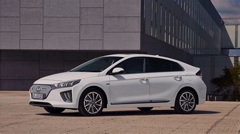 Hyundai IONIQ Electric 38 kWh-s változat akkumulátorának töltési görbéje
