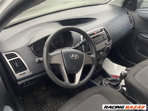 Hyundai i20 Alkatrészek