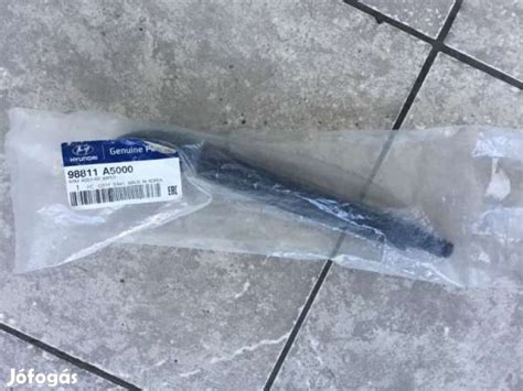 Hyundai i30 ablaktörlő kar