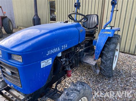 Jinma 254 traktor