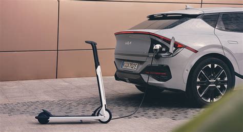 Kédergumi az autón