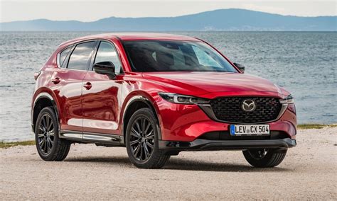 Különböző Mazda modellek
