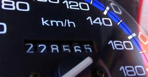 Kilométeróra visszatekerés