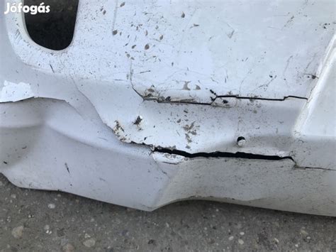 Lökhárító leszerelése