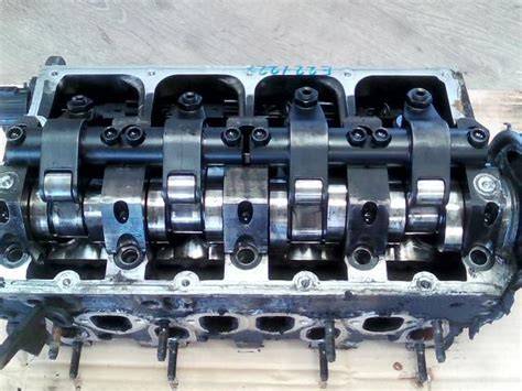 Land Rover 2.5 TDI motor hengerfej és vezérlés robbantott ábra