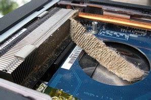 Laptop hűtőrendszer tisztítása