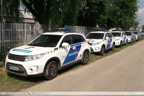 Magyar rendőrautók