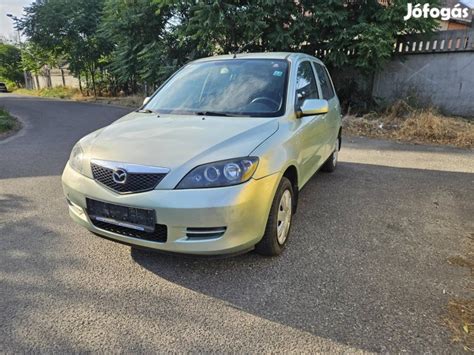 Mazda 2 autó