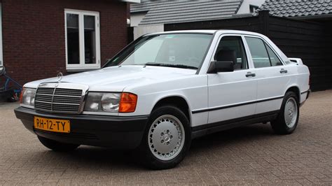 Mercedes 190D műszerfal