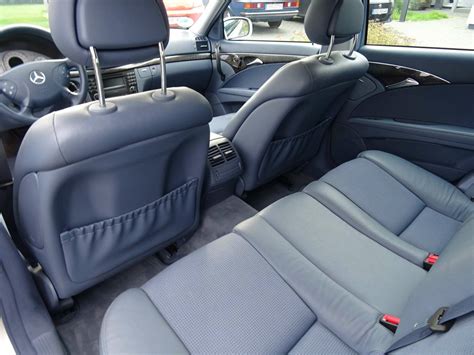 Mercedes Benz E 200 T Classic belső tér