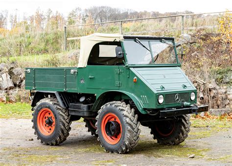 Mercedes Unimog