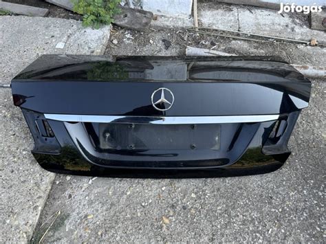 Mercedes csomagtér doboz