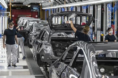 Mercedes gyártósor