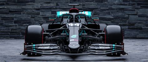 Mercedes-AMG F1 W11 EQ Performance