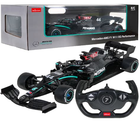 Mercedes-AMG F1 távirányítós autó