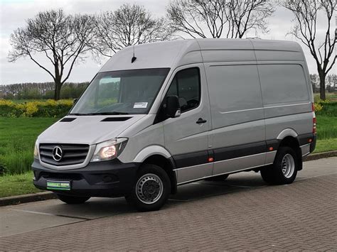 Mercedes-Benz 519 utastér