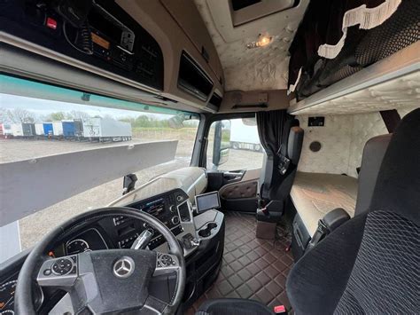 Mercedes-Benz Actros Euro 6 Interior