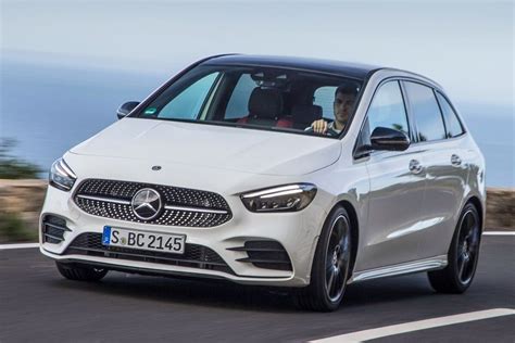 Mercedes-Benz B 250 e töltés