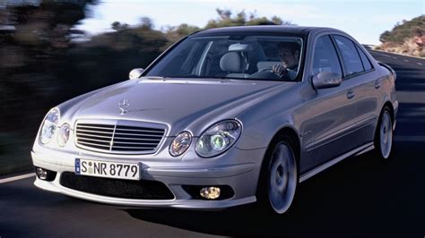 Mercedes-Benz E-osztály (W211)