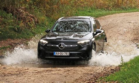 Mercedes-Benz M-osztály terepen