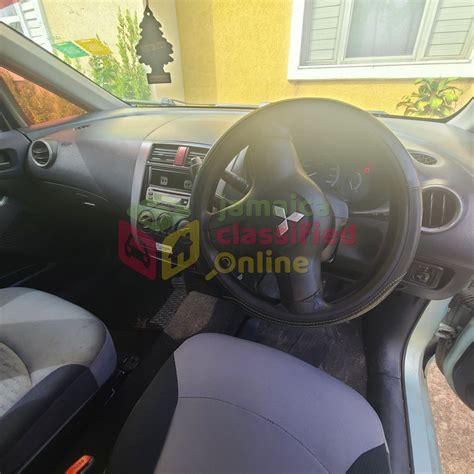 Mitsubishi Colt VI belső tér