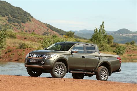 Mitsubishi L200 Double Cab műszerfal