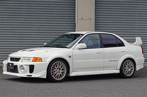 Mitsubishi Lancer Evolution V