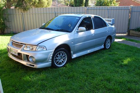 Mitsubishi Lancer GLXi