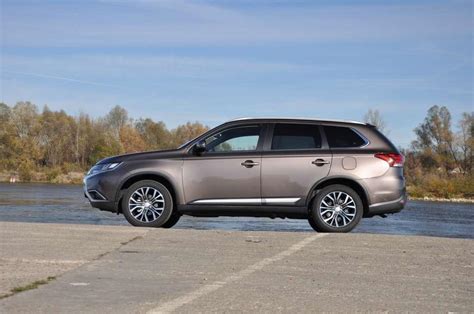 Mitsubishi Outlander Intense Plus