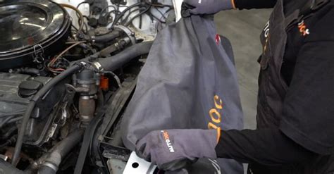 Motorháztető csere