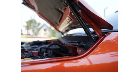 Motorháztető teleszkóp beszerelése