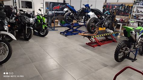 Motorkerékpár karosszériaelemek