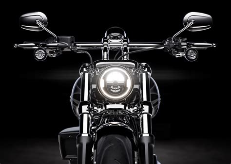 Motorkerékpár világítása