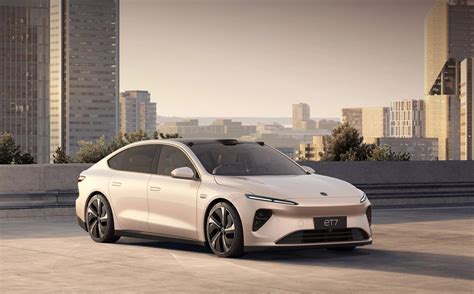 NIO ET7