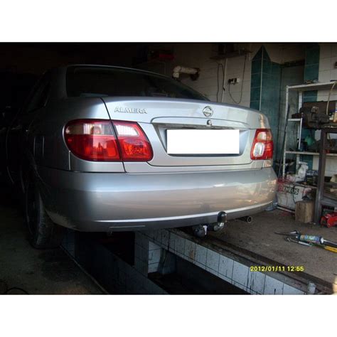 Nissan Almera vonóhorog