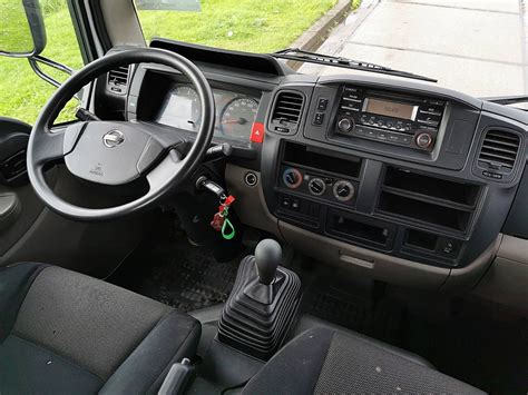 Nissan Cabstar Belső Tér