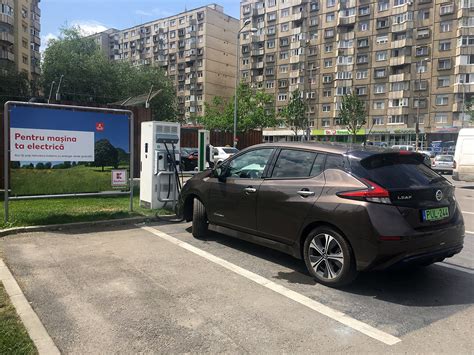 Nissan Leaf töltés
