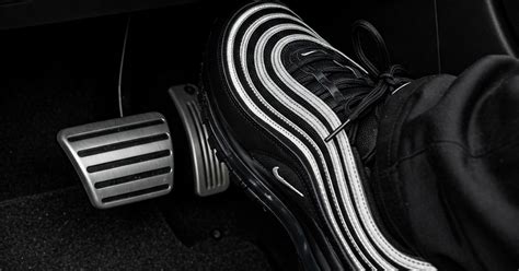 Nyomjuk be a fékpedált