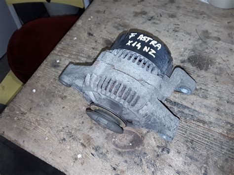 Opel Agila generátor