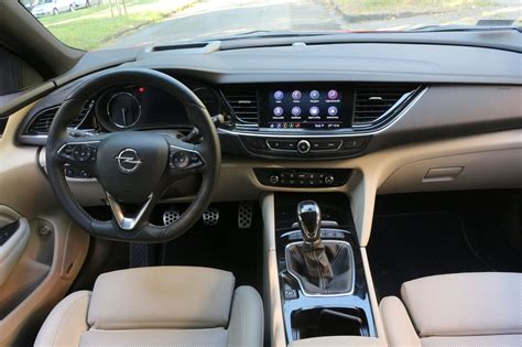 Opel Antara belső tér