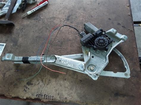 Opel Astra F ablakemelő motor