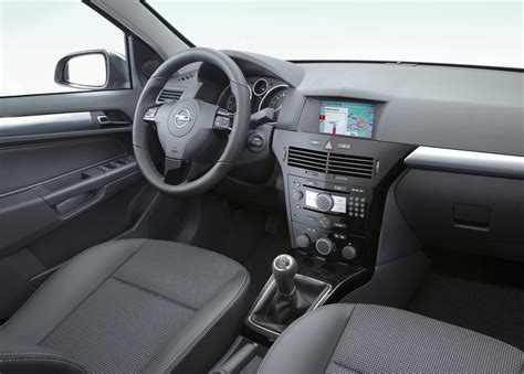 Opel Astra H Interior