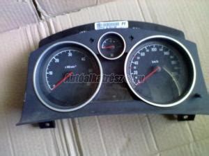 Opel Astra H műszerfal