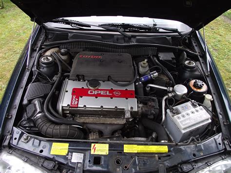 Opel Calibra motor