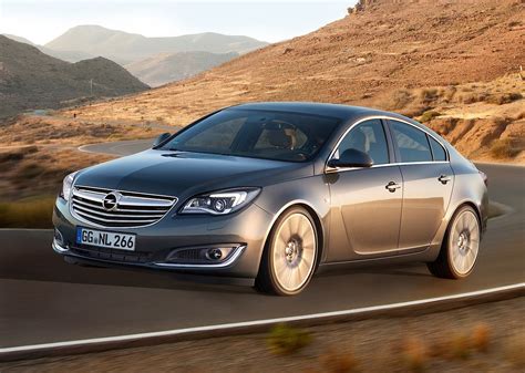 Opel Insignia műszerfal Pioneer fejegységgel
