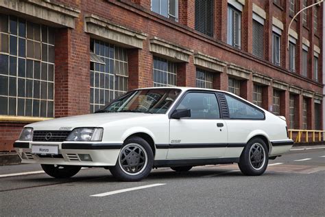 Opel Monza