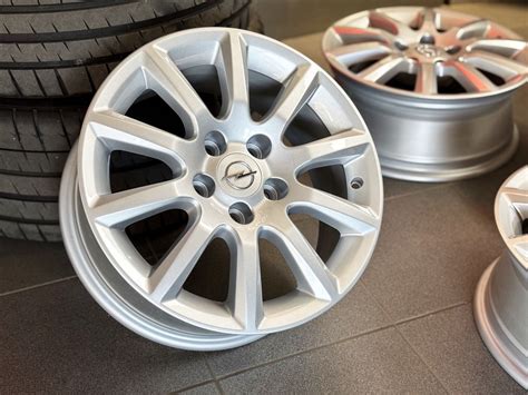 Opel Zafira B alufelni